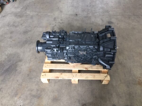 cambio iveco eurocargo 150e22 504310609 zf 9 s 75 1308 050 204